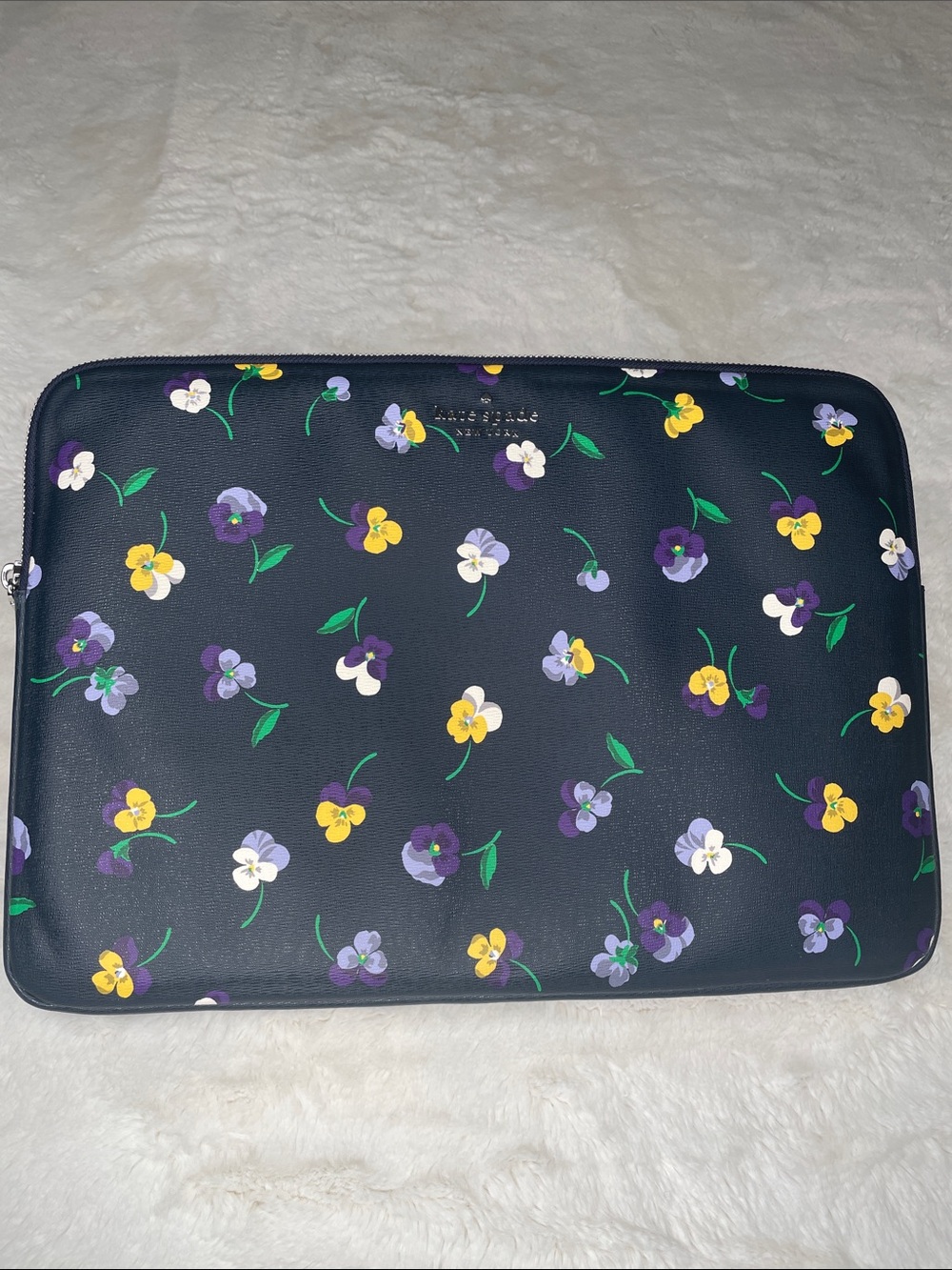 Kate Spade 15โ Laptop Sleeve in Staci Pansy Toss Print